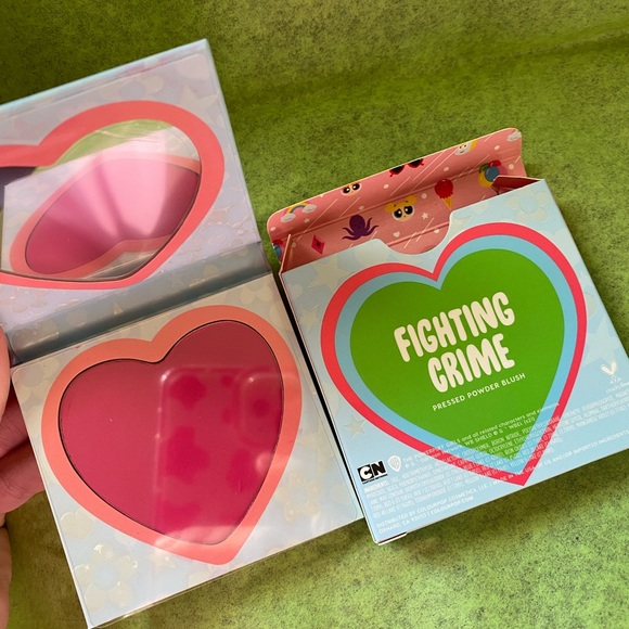 The Powder Puff Girls Fighting Crime Pressed Blush - Picture 4 of 6